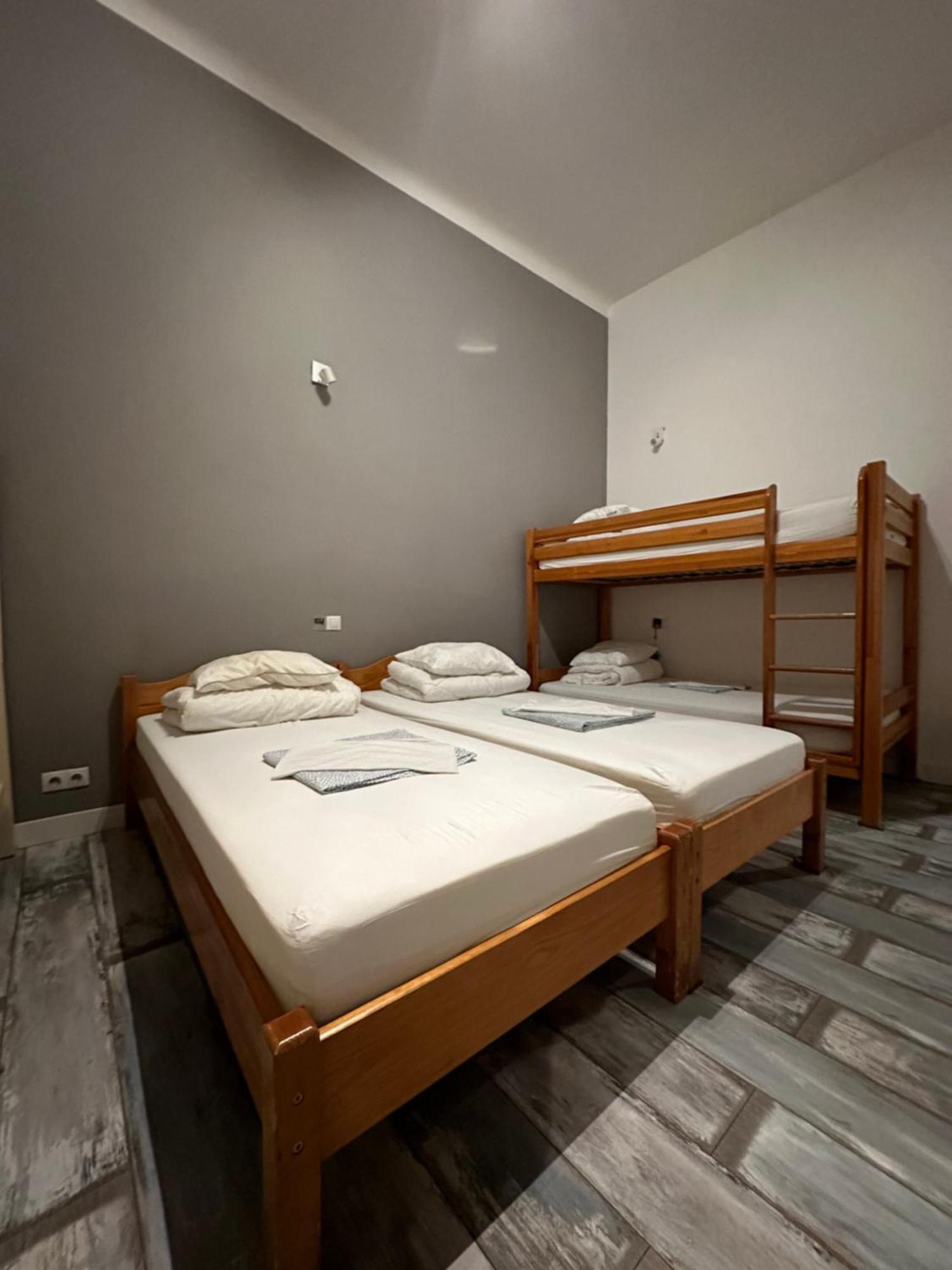 Chmielna 5 Rooms & Apartments Варшава Экстерьер фото
