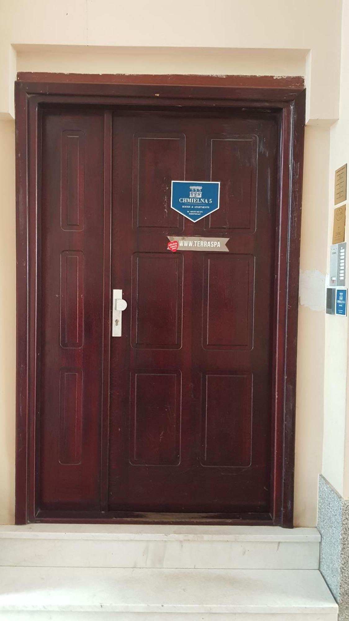 Chmielna 5 Rooms & Apartments Варшава Экстерьер фото